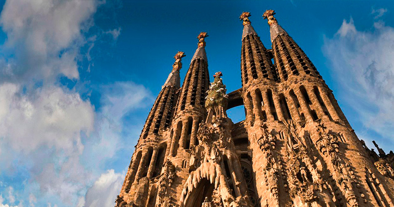 Sagrada Familia Гауди